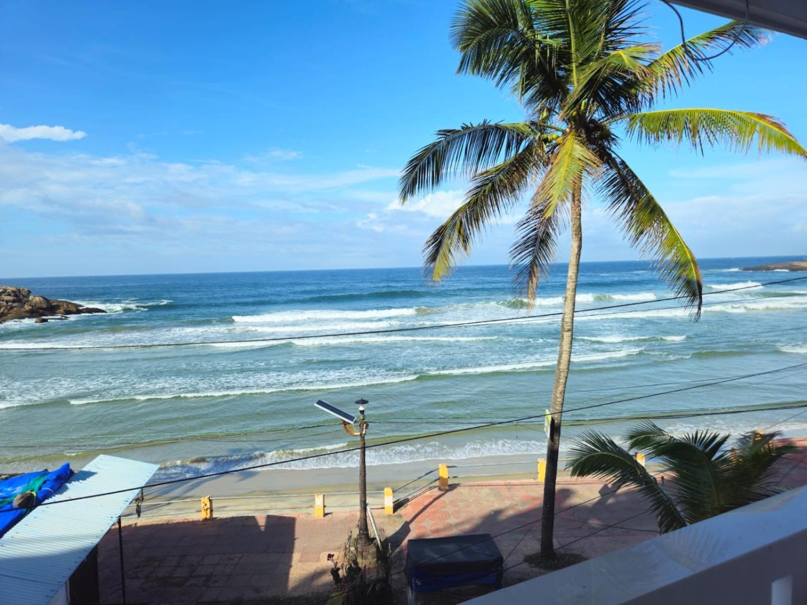 קובאלאם Orion Seaview Beach Hotel מראה חיצוני תמונה